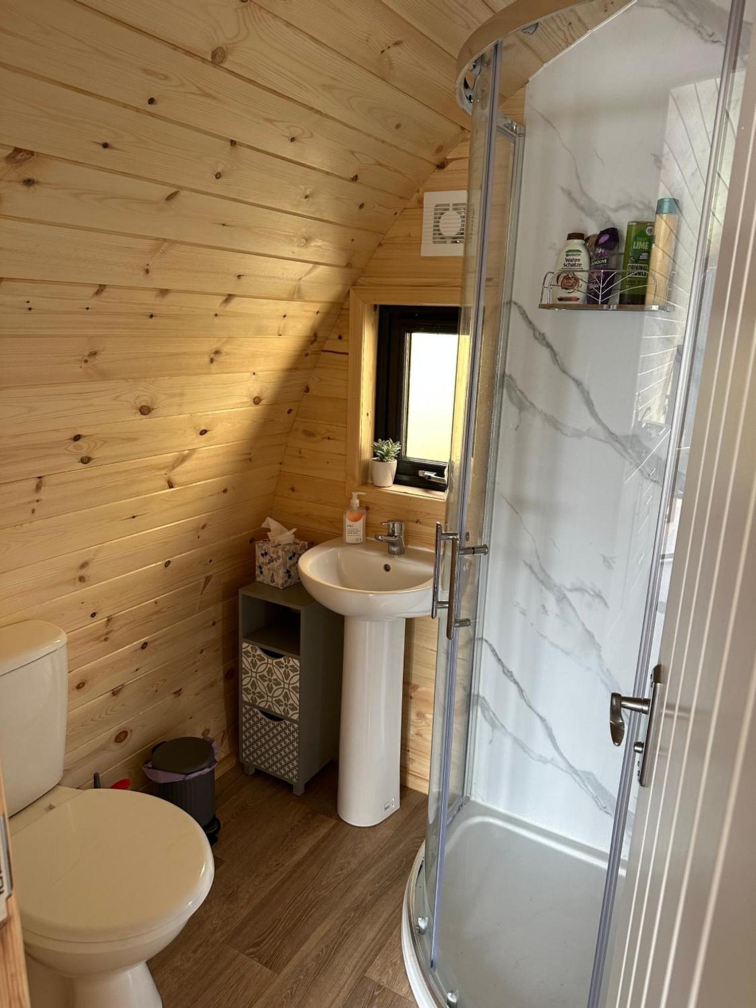 Lochside Lodge Pod Lairg Εξωτερικό φωτογραφία